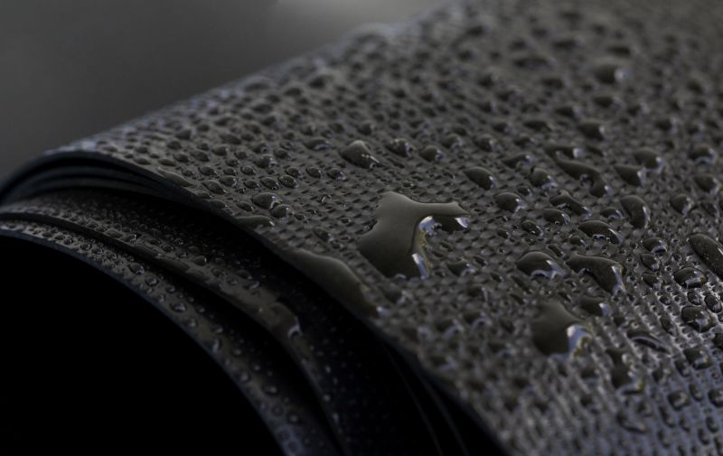 Who Does Waterproofings